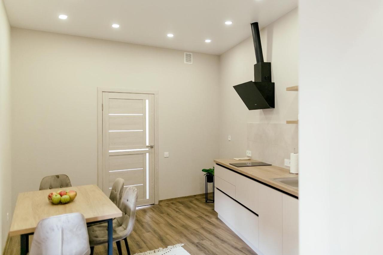 Lara Apartament 3 Apartment Lviv Bagian luar foto