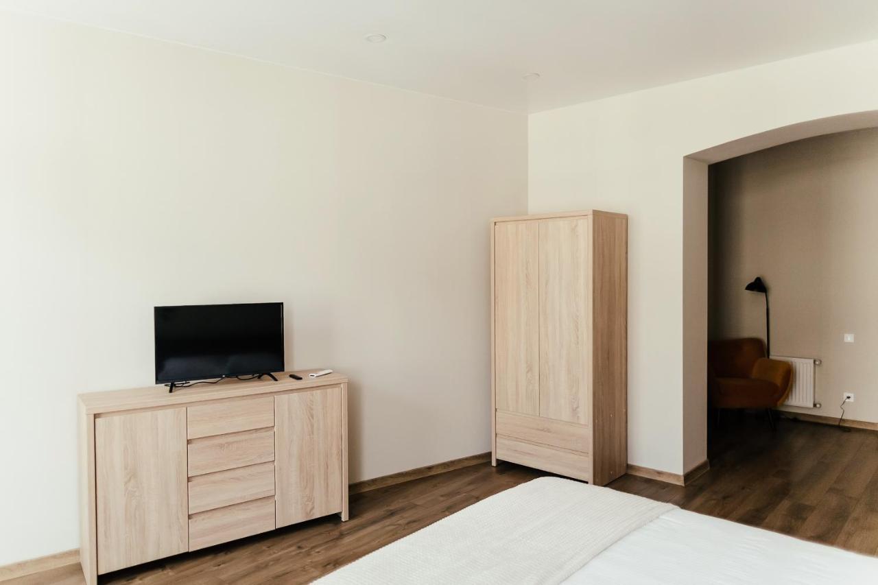 Lara Apartament 3 Apartment Lviv Bagian luar foto